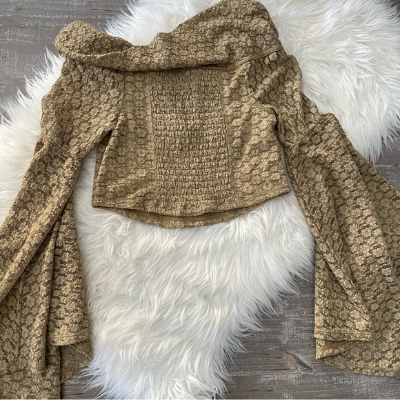 Free People Lola Lace Top Bell Sleeves in Gold Dust, Size XS - Picture 5 of 5